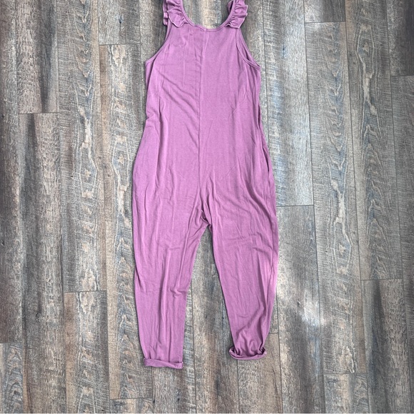 Smash + Tess flutter romper - Picture 2 of 3